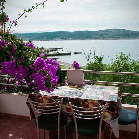 - Paklenica Riviera 6833 شقة *