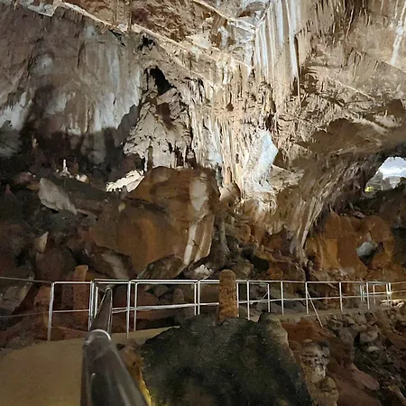- Paklenica Riviera 6833 شقة
