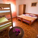 - Paklenica Riviera 6833 Apartment