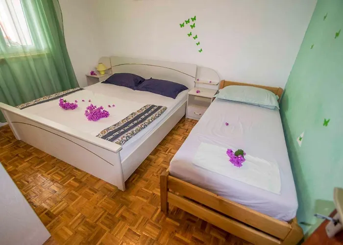 - Paklenica Riviera 6833