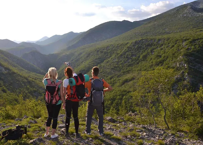 - Paklenica Riviera 6833 Селине