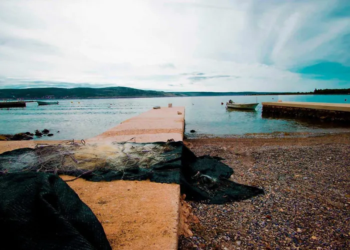 - Paklenica Riviera 6833 * Селине