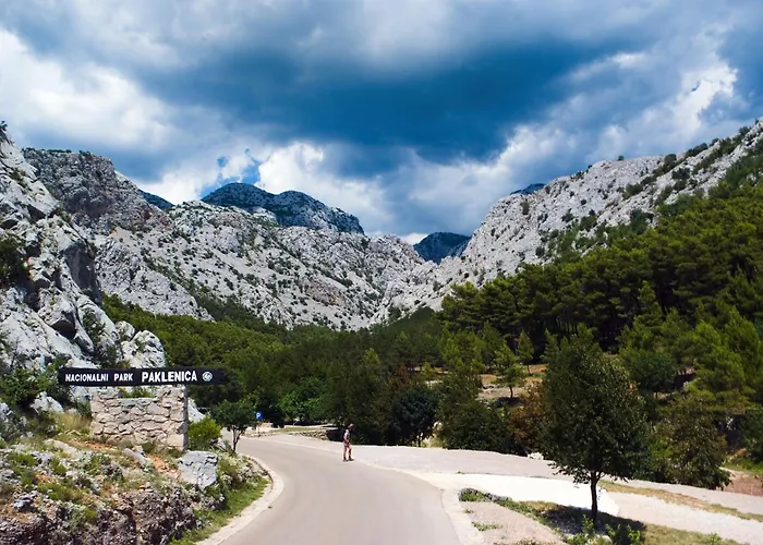 - Paklenica Riviera 6833 Селине